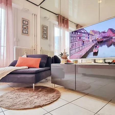 Le Cozy Urbain - Centre - Rbnb Apartment