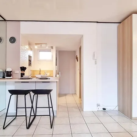 Le Cozy Urbain - Centre - Rbnb Apartment